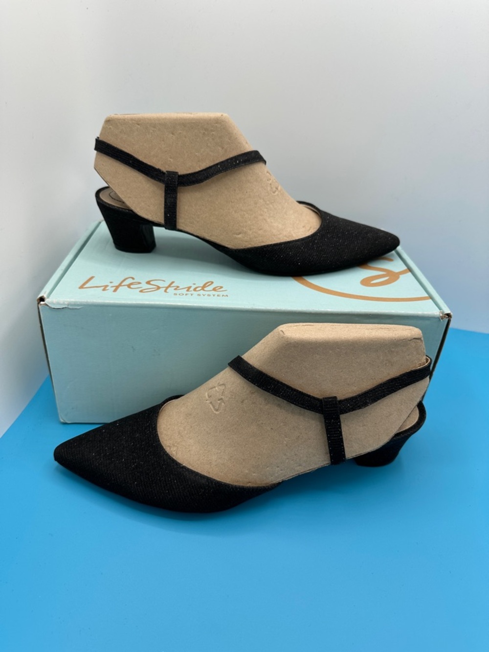 NEW! LifeStride - Minimalist Womens size 8.5 Brand NEW in box!